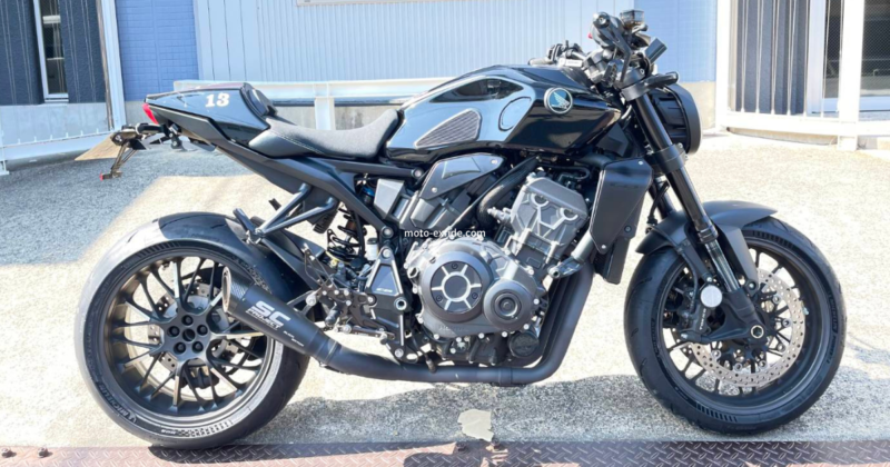 HONDA CB1000R リアサスペンション、シート他 カスタム